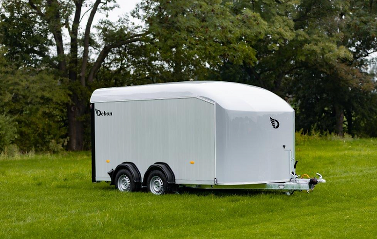 Remorque Debon C800 avec porte latérale – robuste et polyvalente – Image 3
