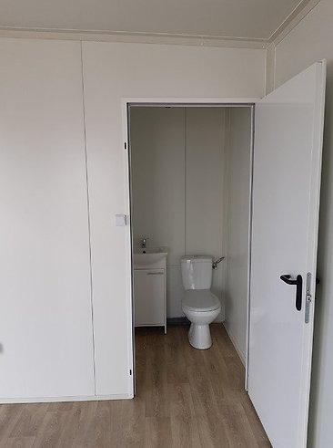 Conteneur social de bureau 6 × 6 m -36 m² avec WC et kitchenette – Image 9