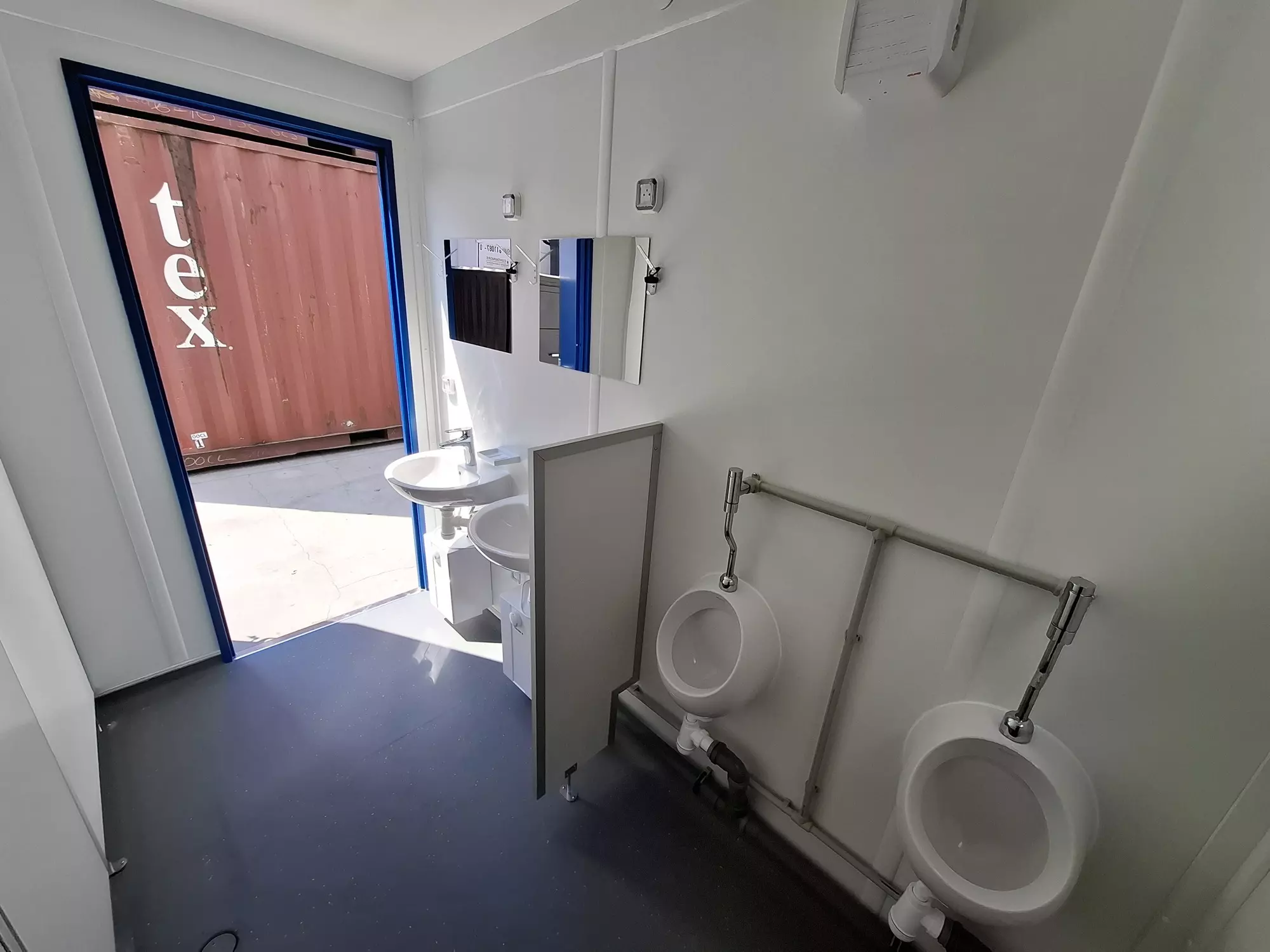 Conteneur Sanitaire 10 Pieds avec 2 Toilettes – Image 5