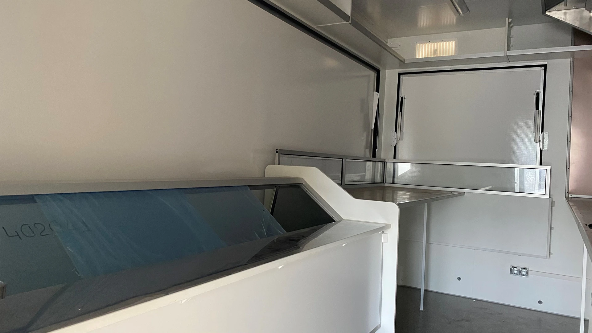 Remorque stand de vente réfrigérer – Image 18