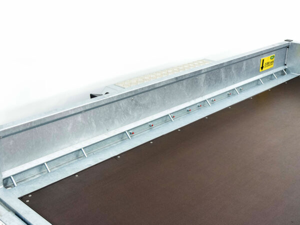 Remorque porte-engins de chantier Unsinn UBA 160x306cm 3,5t | Rampes pivotantes - NeuveDescription Dimensions de l'espace de chargement : 160 cm x 306 cm x 30 cm ; poids à vide : env. 685 kg ; charge utile : env. 2 815 kg ; poids total autorisé : 3 500 kg – Image 10