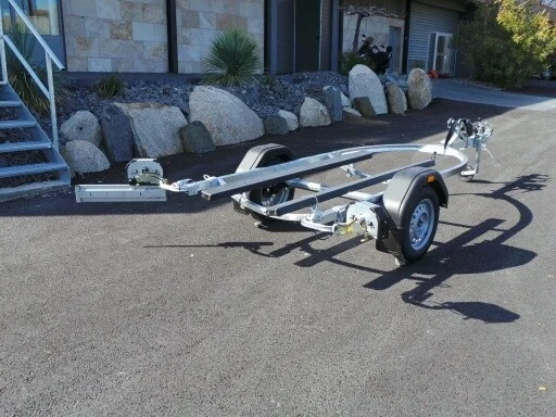Remorque jet-ski Brenderup – PTAC 500 à 750 kg – Jusqu’à 4,50 m – Image 2