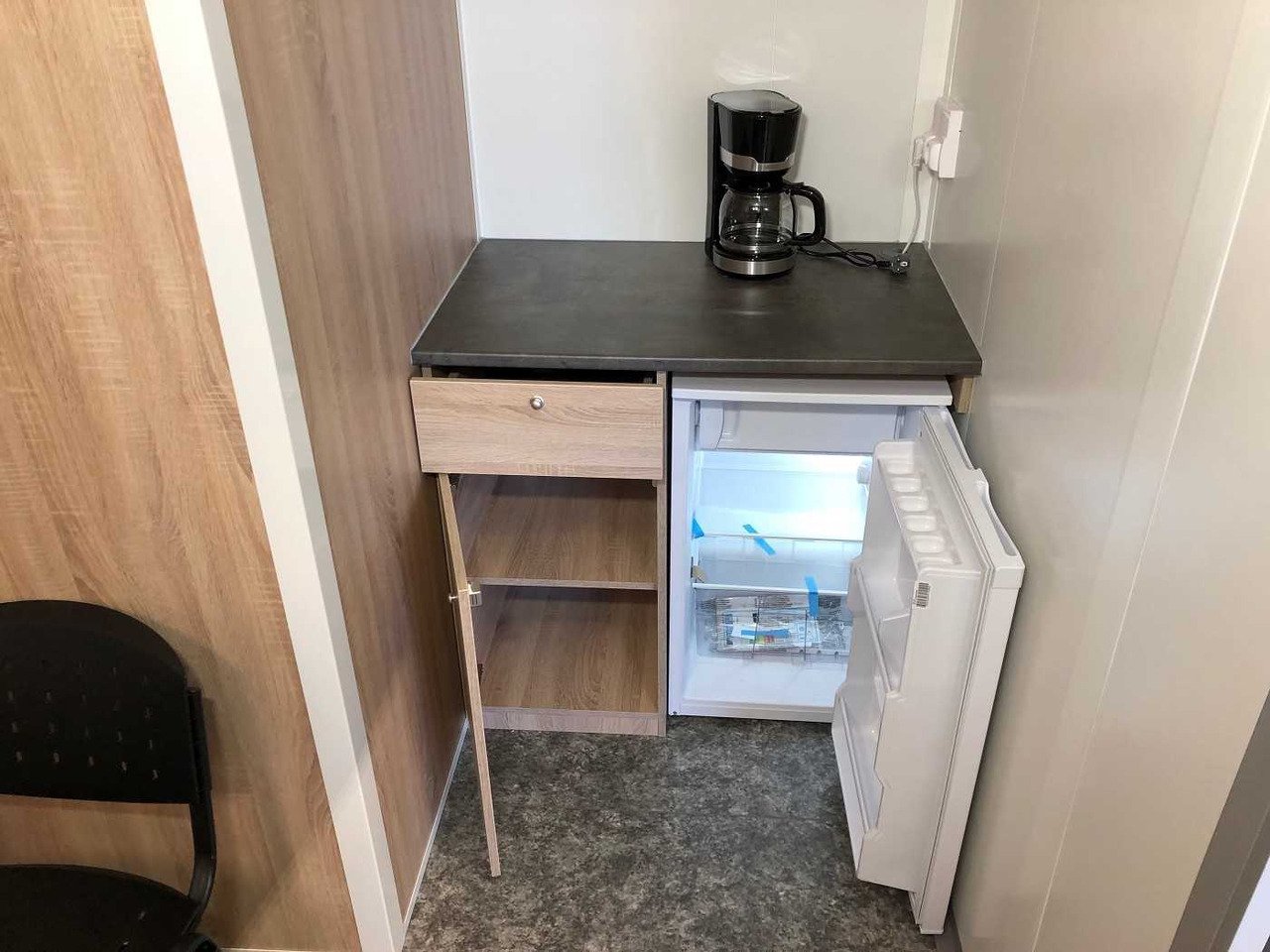 Conteneur Remorque bureau 6 à 8 personnes avec toilettes neuf – Image 16