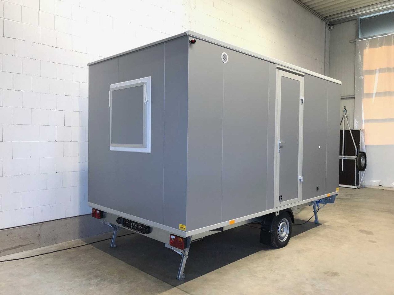Conteneur Remorque bureau 6 à 8 personnes avec toilettes neuf – Image 27