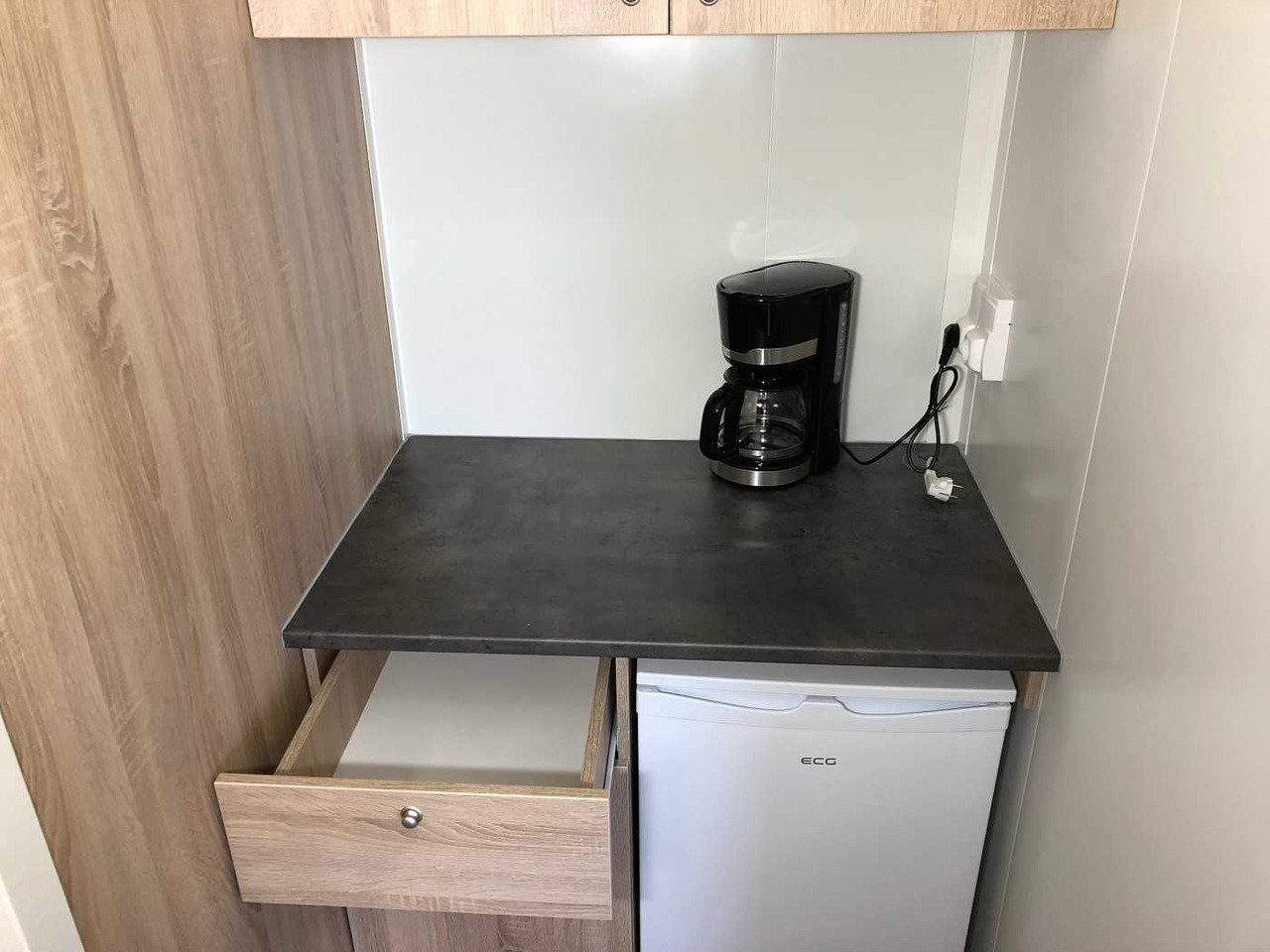 Conteneur Remorque bureau 6 à 8 personnes avec toilettes neuf – Image 19