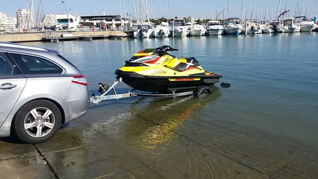 Remorque jet-ski Brenderup – PTAC 500 à 750 kg – Jusqu’à 4,50 m
